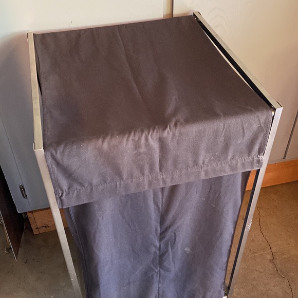 IKEA Laundry - Picture 3 of 9